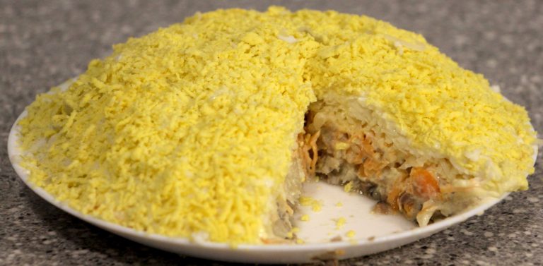 Mimosa Salad (Layered Sardines Salad) 28 Mimosa Salad (Layered Sardines Salad)