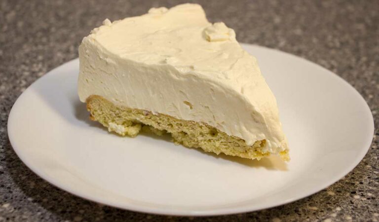 Coconut and Almond Flour Cheesecake